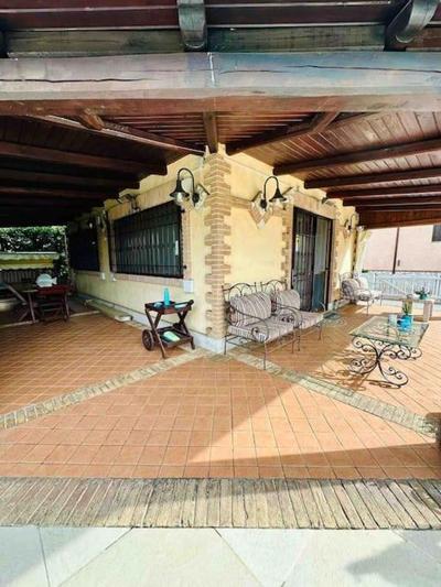 Honey's Home-Dependance campagna