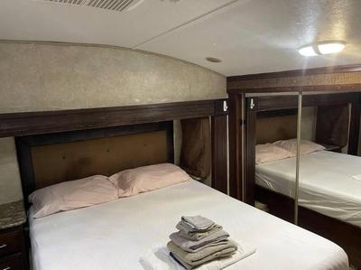 Entire 1bedroom RV Camper