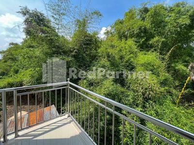 JENGGO Riverside Mitra RedDoorz near Kampung Inggris Pare