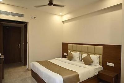Hotel Madhav Inn