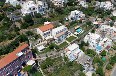 AMORE RENTALS - Villa Blu