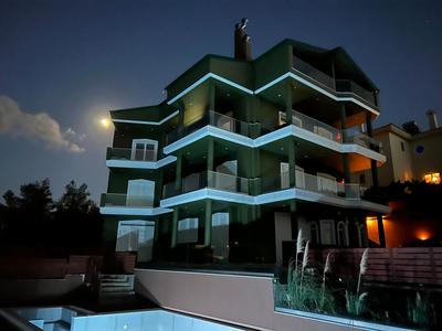 Sunset Dream Retreat