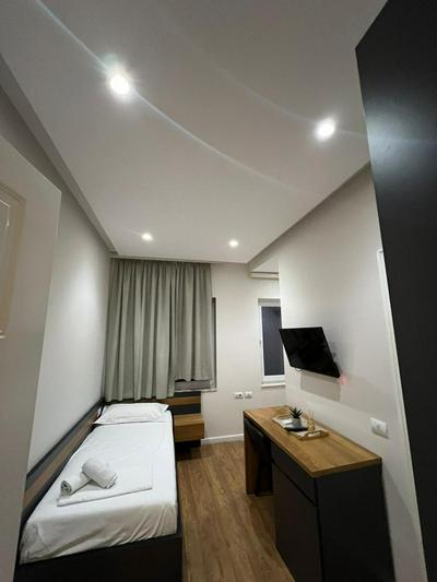 Urban Room 5