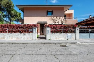 GuestHost - Sweety Kalimera House with Private Parking&Garden!