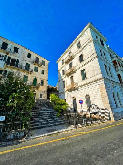 Mouragia Budget Places
