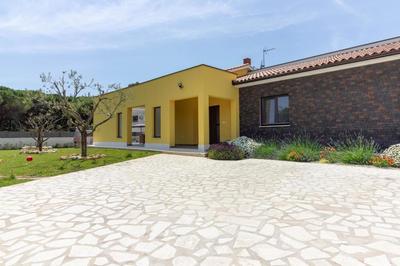 Ferienhaus mit Privatpool für 6 Personen ca 150 qm in Medulin, Istrien Südküste von Istrien