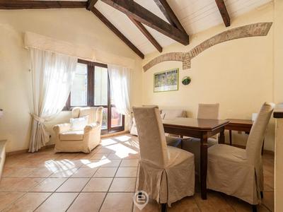 Giulia's central apartment