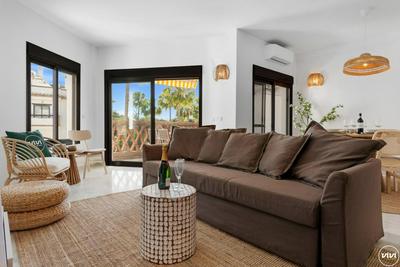 ViVi Homes - Robina Pool, Garden, Terrace & Beach