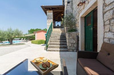 Villa Ulika mit Pool und Jacuzzi