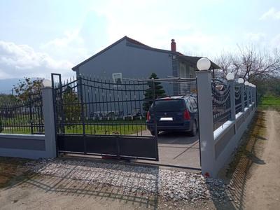Gold Crest House Vrasna