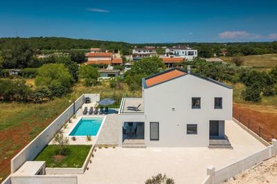 Ferienhaus mit Privatpool für 8 Personen ca 180 qm in Loborika, Istrien Südküste von Istrien