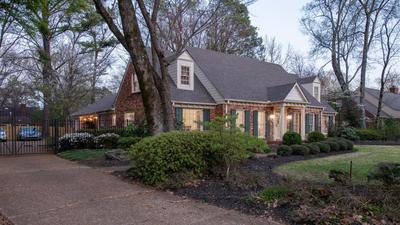 The Kirby House: King Bed, Hot Tub, Game Rooms, Gym