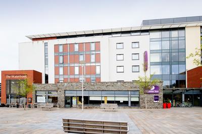 Premier Inn Swansea Waterfront