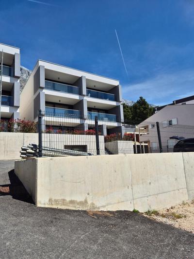 SAN Baška Voda - Garage included