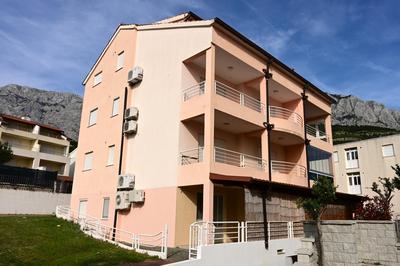 Apartment MS124, Promajna