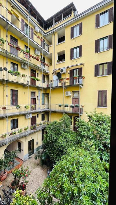 Charming flat, central and close to metro