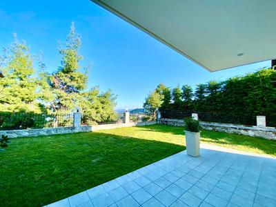 Four Seasons - The Eco Friendly Villa