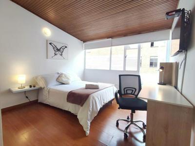 HABITACION 2 Baño y balcón privado UNICENTRO