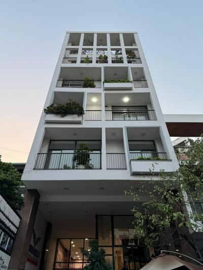 NEWHOME LUXURY APARTMENT