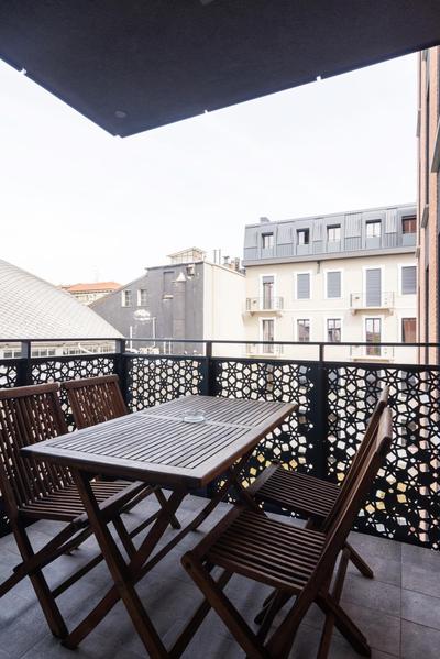 Bilocale con balcone vicino palazzo del ghiaccio