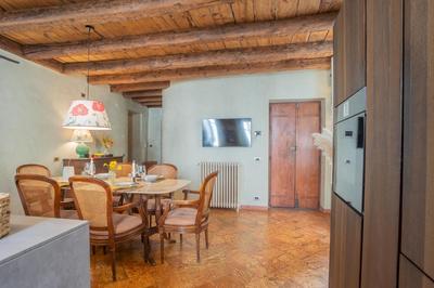Pantero Apartment by Rent All Como