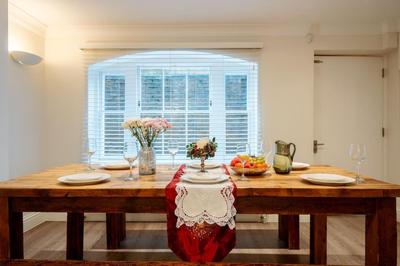 Luxury 3BRs house in the heart of Victoria