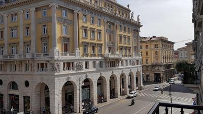 Trieste Center Rooms & Apartments - Fiori di Trieste