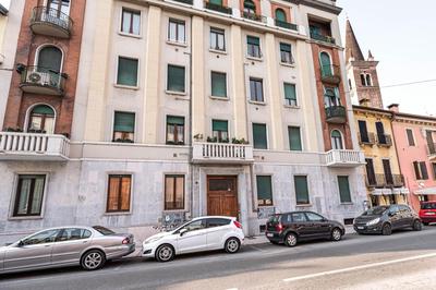 Piazza Isolo Central Apartment