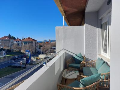 WONDERFUL 2 bedroom apartment 10min walk from center and beach