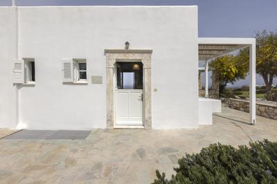 Villa Alkyoni · Beautiful 8-person Family Villa with Great Views