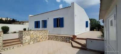 House with sea view in Marsala