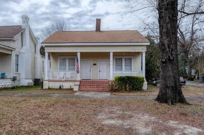 Banks of the Chattahoochee Cottage Walk to Dining