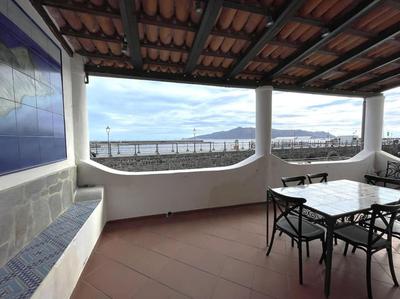 Casa Segreto, sul porto di Santa Marina Salina