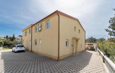 Nice Apartment In Starigrad Paklenica