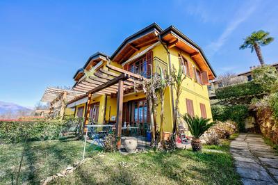 La Brezza Del Lago Maggiore with view - Happy Rentals