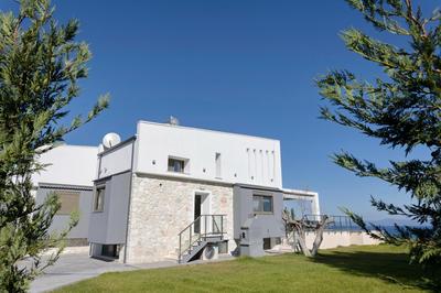 Villa Mare - Private Pool, 4 Bdrms, Sea View, BBQ
