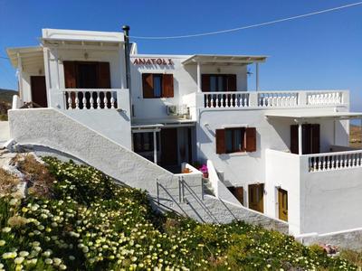 ANATOLI ROOMS SERIFOS
