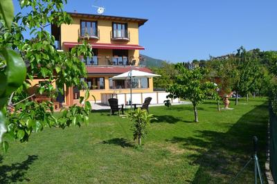 Ferienwohnung für 2 Personen 3 Kinder ca 125 qm in Salo, Gardasee Westufer Gardasee