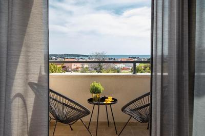 Charmante Ferienwohnung Mit Balkon