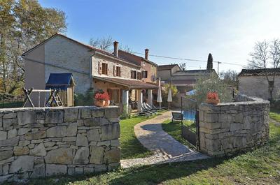 Ferienhaus mit Privatpool für 10 Personen ca 160 qm in Batlug, Istrien Binnenland von Istrien