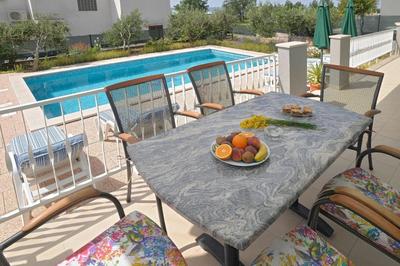 Ferienhaus In Kastel Sucurac Mit Parkplatz