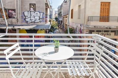 Beautiful Elegant Apartment Next to Monastiraki