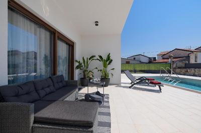 Ferienhaus mit Privatpool für 5 Personen ca 60 qm in Barat, Istrien Binnenland von Istrien