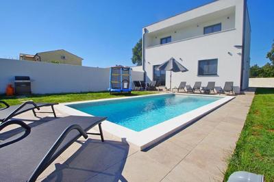Ferienhaus mit Privatpool für 7 Personen ca 120 qm in Šišan, Istrien Südküste von Istrien