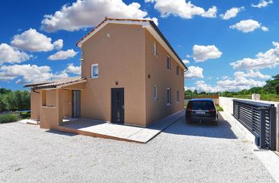 Ferienhaus mit Privatpool für 8 Personen ca 130 qm in Divšići, Istrien Südküste von Istrien