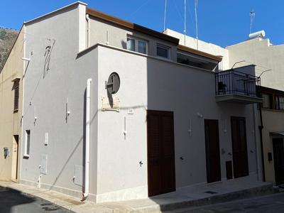 ALLUMARO HOUSE