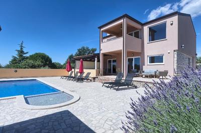 Ferienhaus mit Privatpool für 8 Personen ca 157 qm in Peruski, Istrien Bucht von Raša