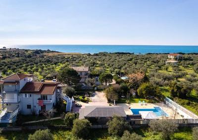 Kyparissia Seaside Loft-Sunsets near the sea