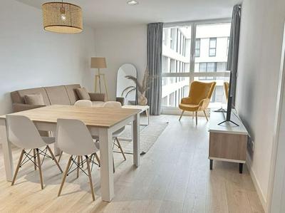 Jacinto Benavente 15, 6A con Parking gratis by YBH