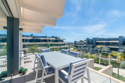 Oasis 325 First Floor